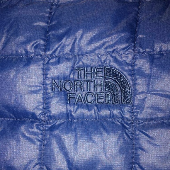 North Face winter jacket - Picture 2 of 5